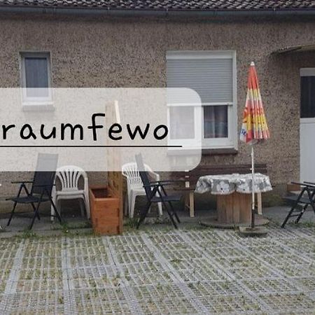 Einraum-Ferienwohnung 46M2 Eisenhuettenstadt-Diehlo 外观 照片